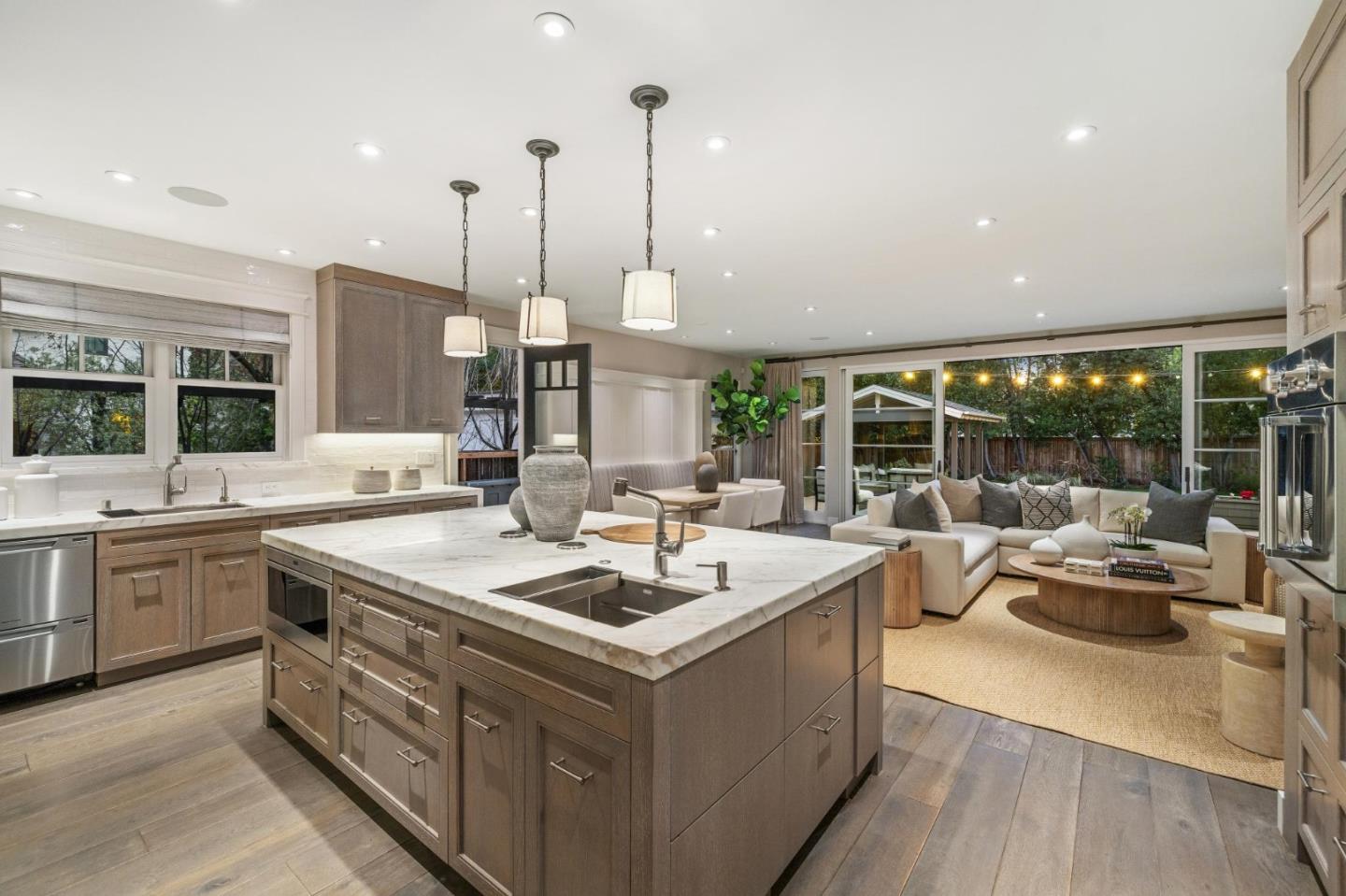 1042 Cowper St Palo Alto, CA 94301