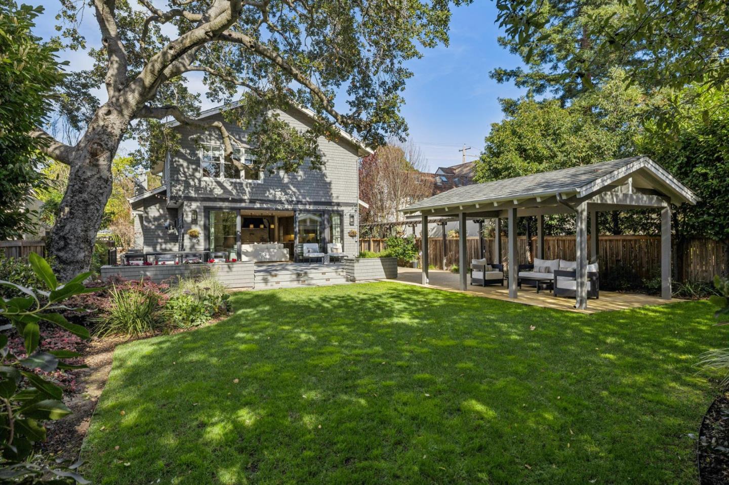 1042 Cowper St Palo Alto, CA 94301