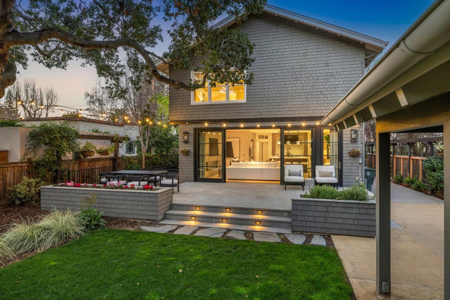 1042 Cowper St Palo Alto, CA 94301