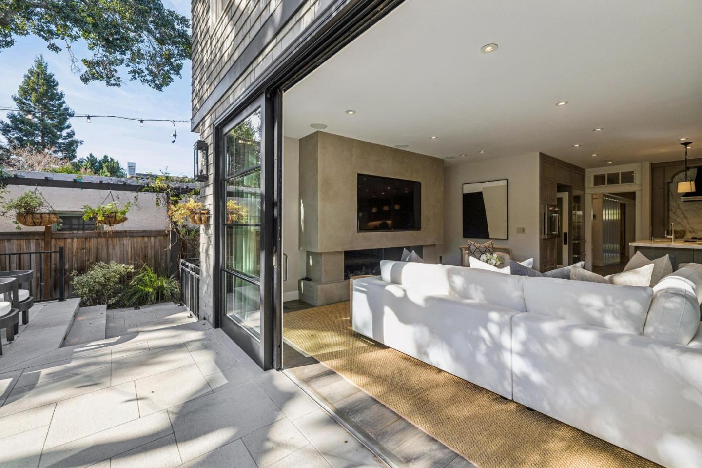 1042 Cowper St Palo Alto, CA 94301