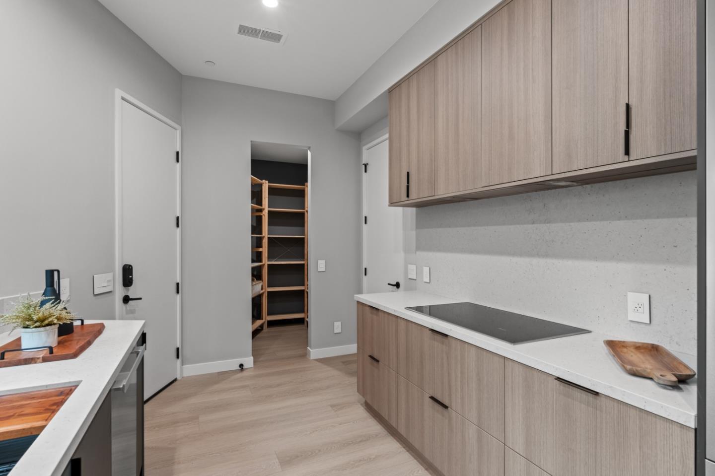 90 Cres Dr PALO ALTO, CA 94301