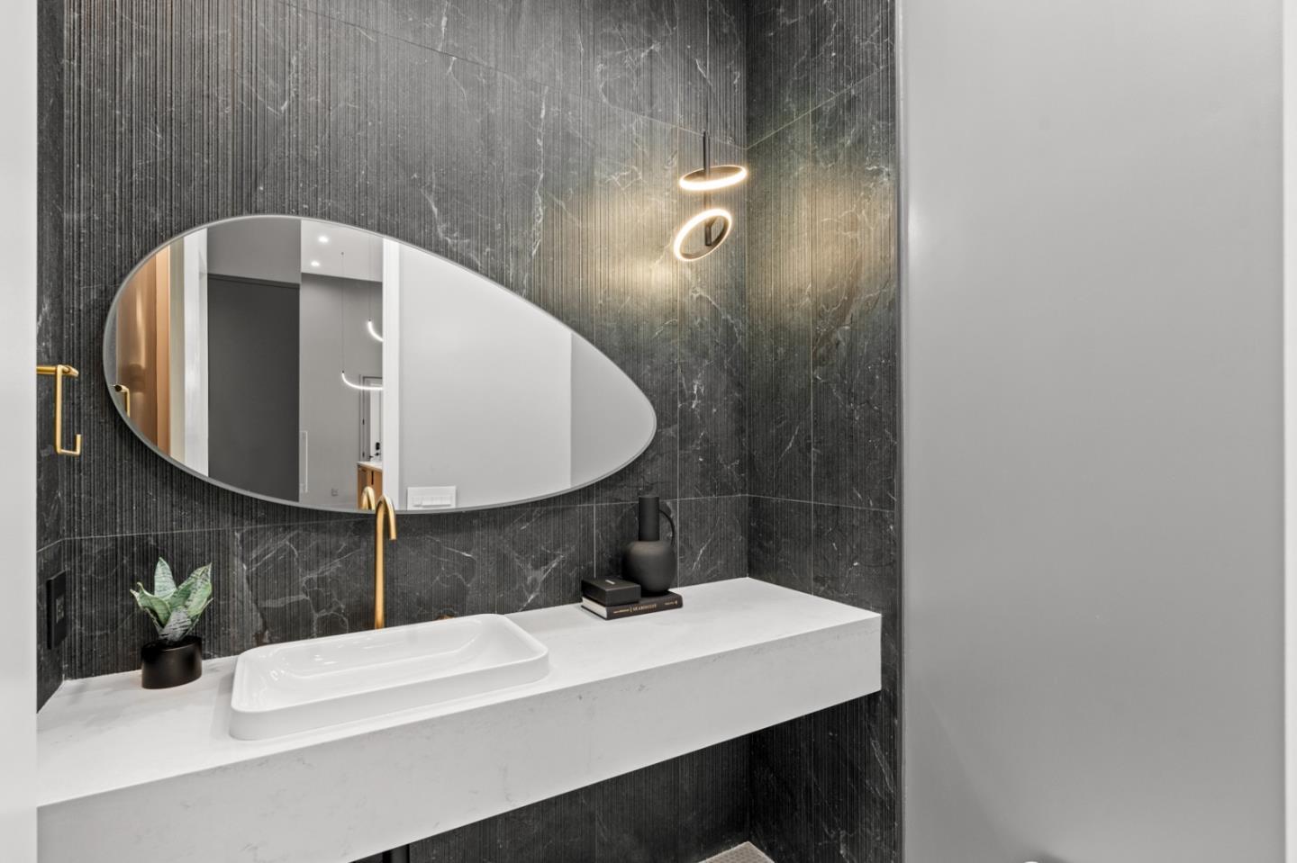 90 Cres Dr PALO ALTO, CA 94301