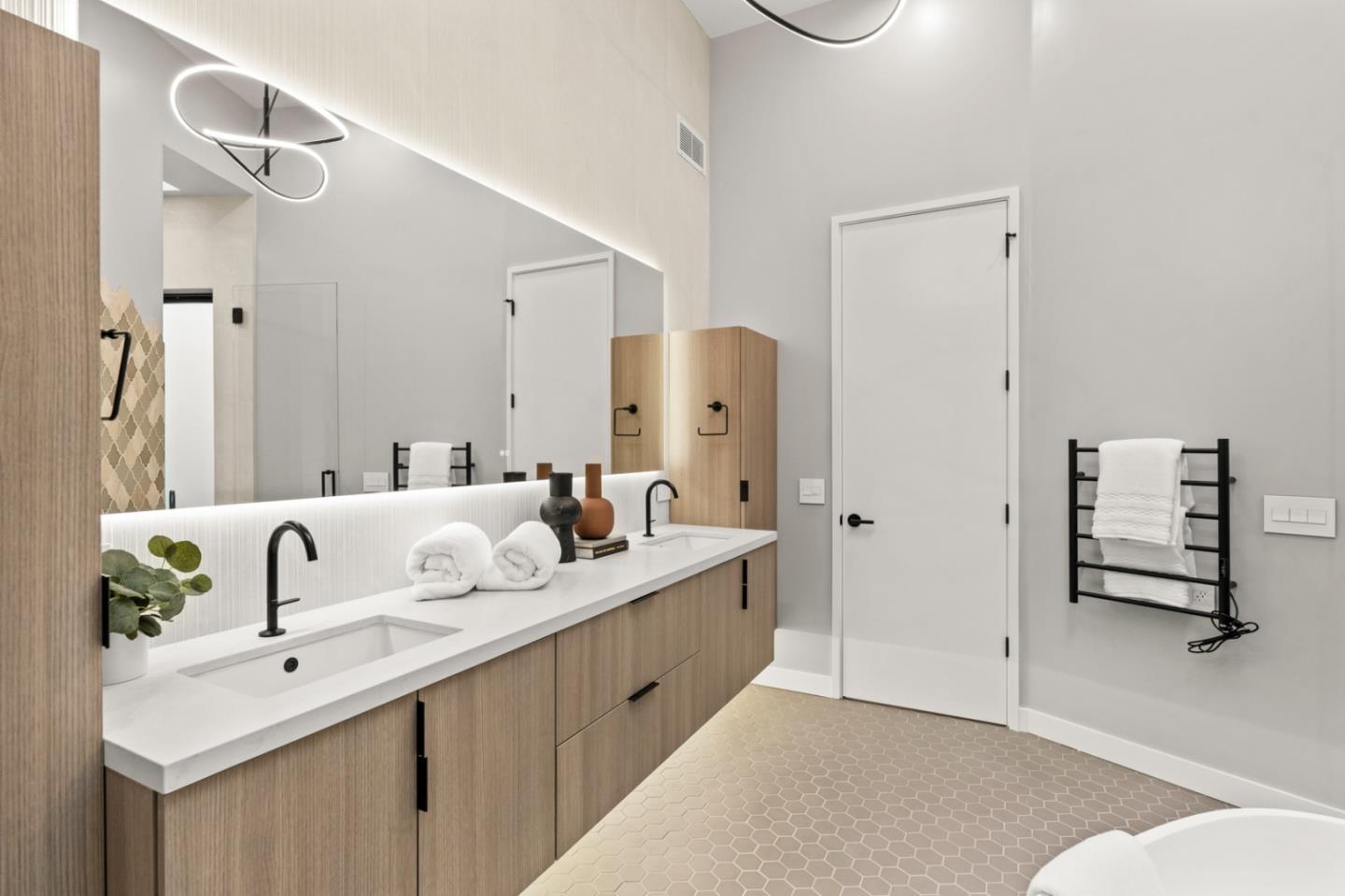 90 Cres Dr PALO ALTO, CA 94301