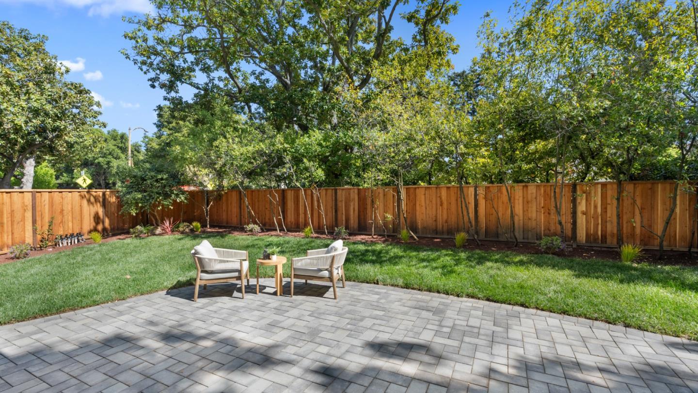 90 Cres Dr PALO ALTO, CA 94301