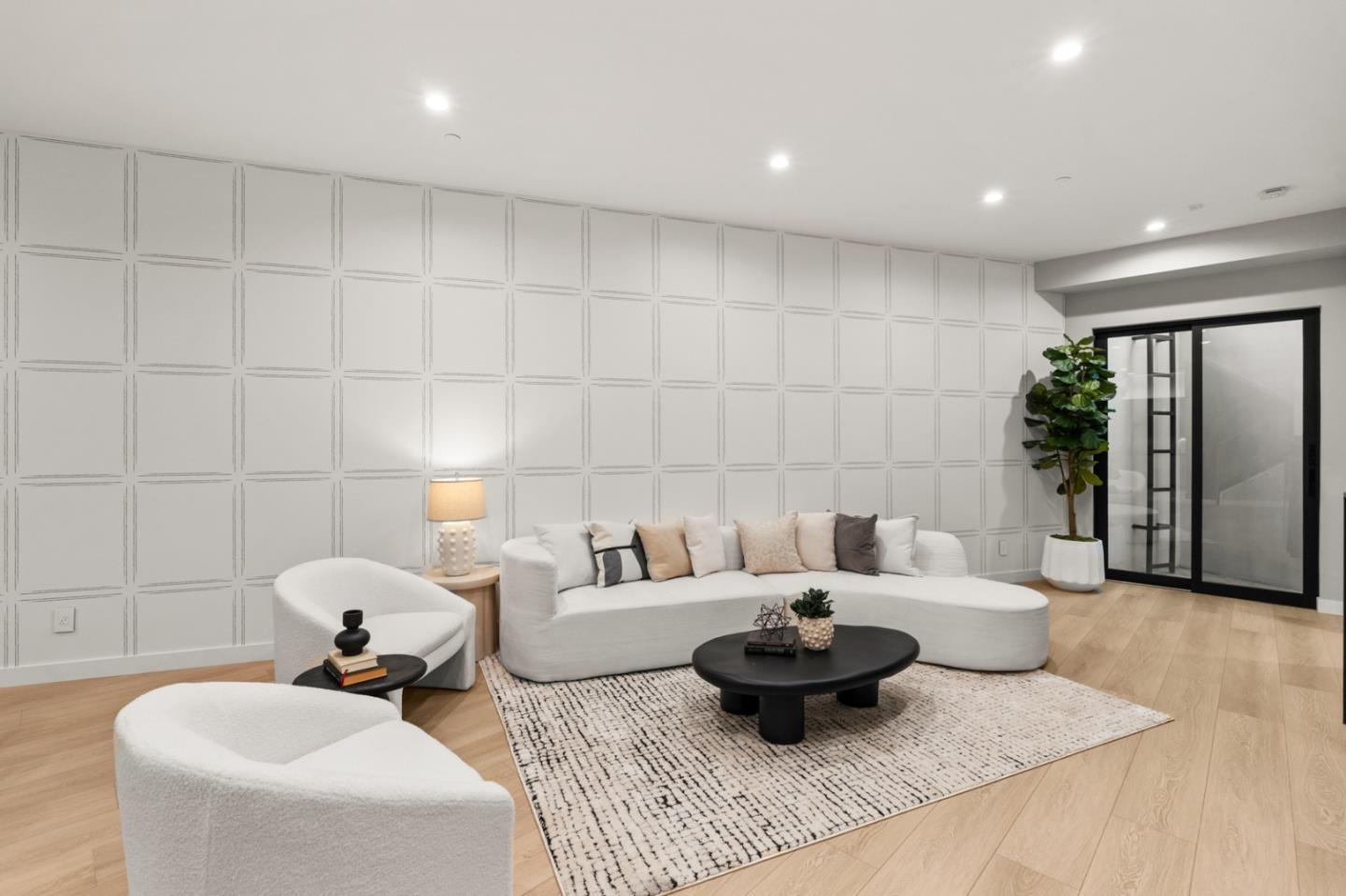 90 Cres Dr PALO ALTO, CA 94301