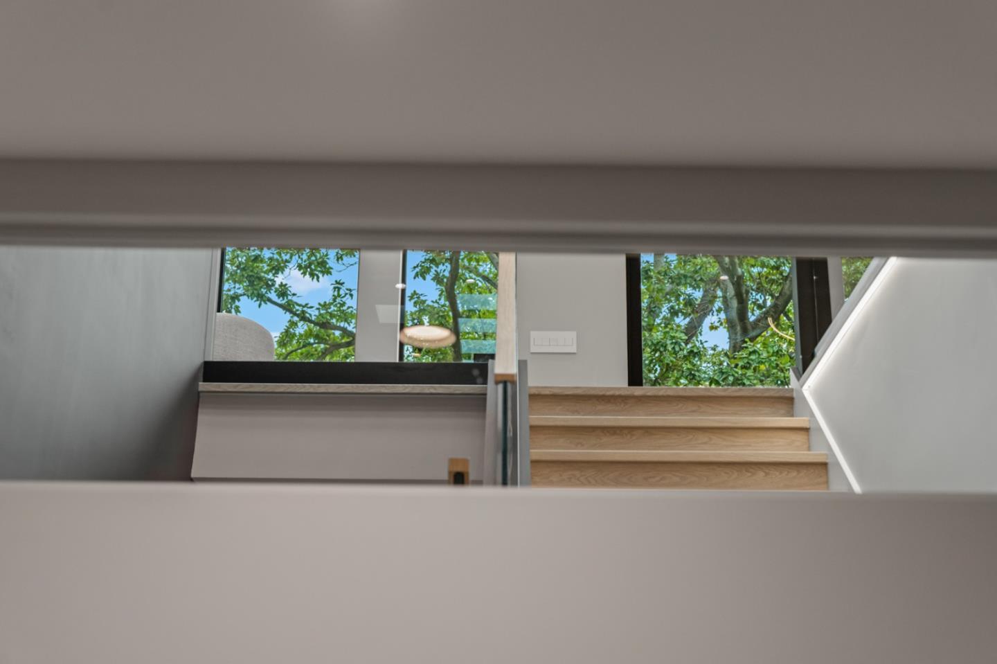 90 Cres Dr PALO ALTO, CA 94301