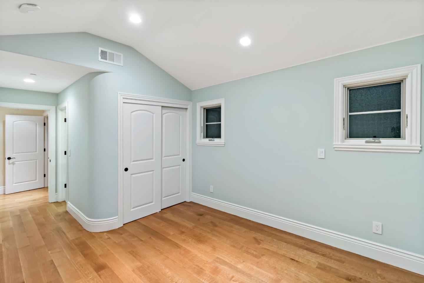 627 Tennyson Ave PALO ALTO, CA 94301