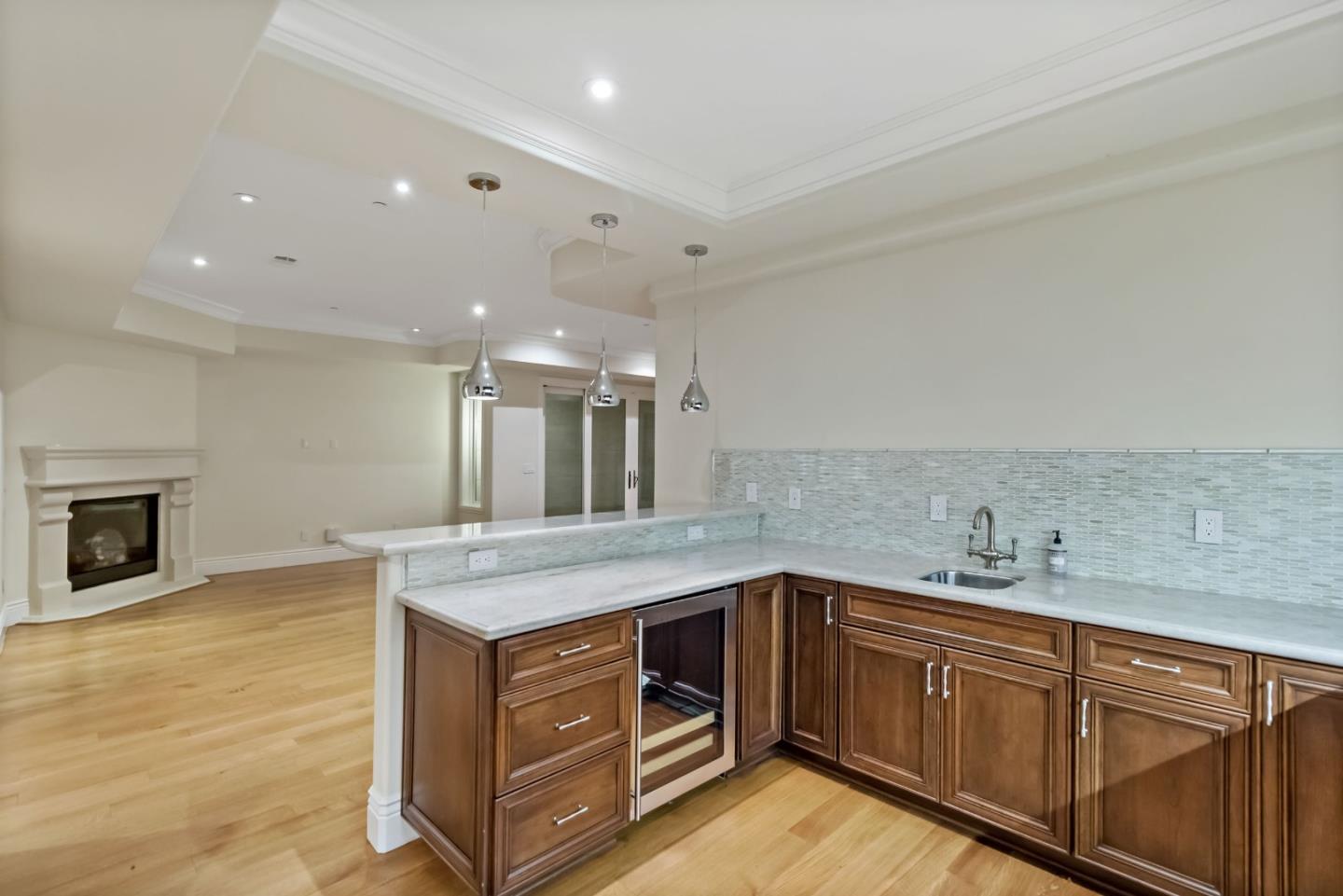 627 Tennyson Ave PALO ALTO, CA 94301