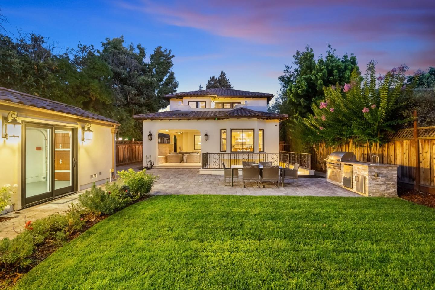 627 Tennyson Ave PALO ALTO, CA 94301