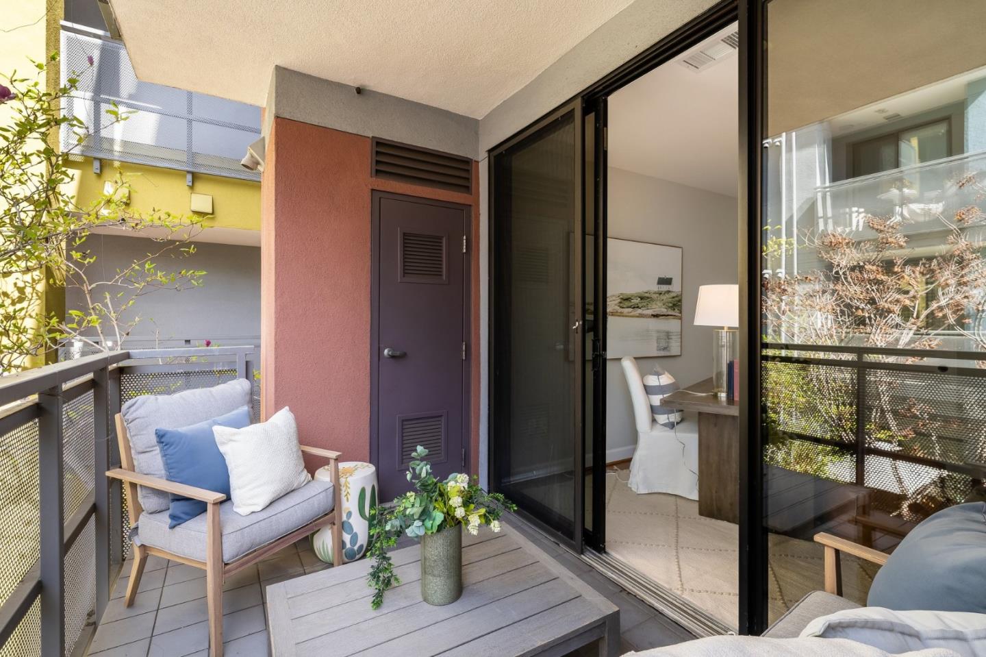 800 High St #216 PALO ALTO, CA 94301