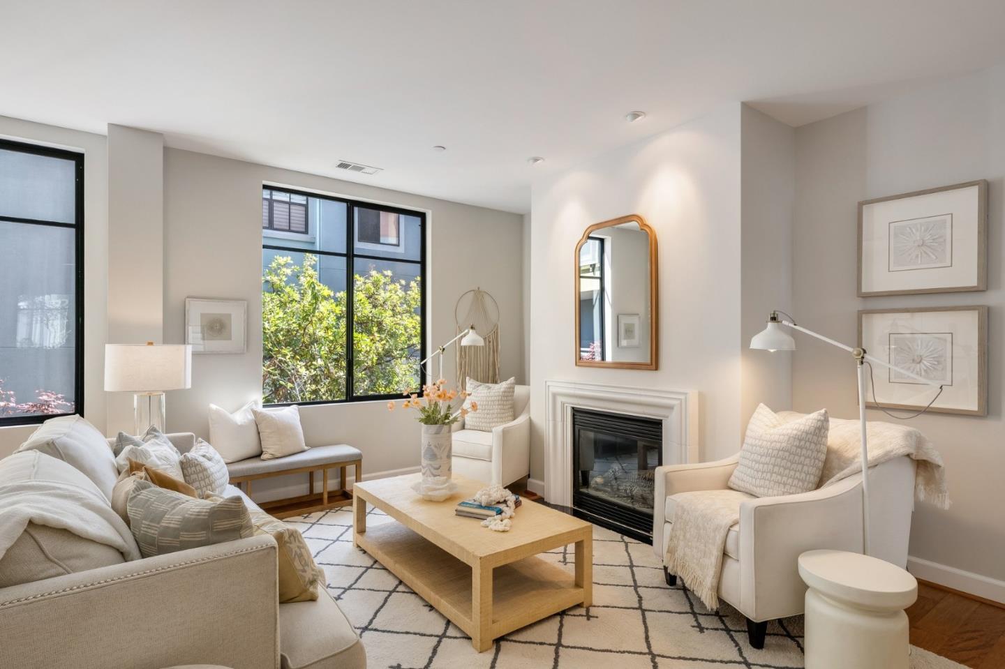 800 High St #216 PALO ALTO, CA 94301