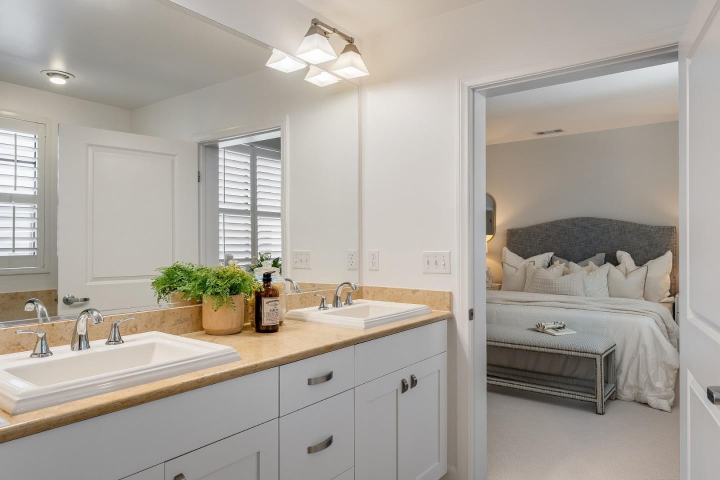 800 High St #216 PALO ALTO, CA 94301