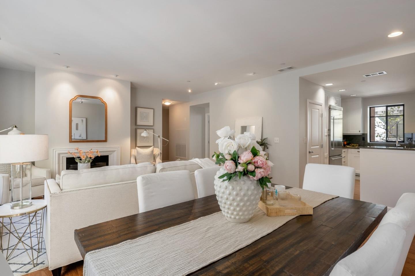 800 High St #216 PALO ALTO, CA 94301