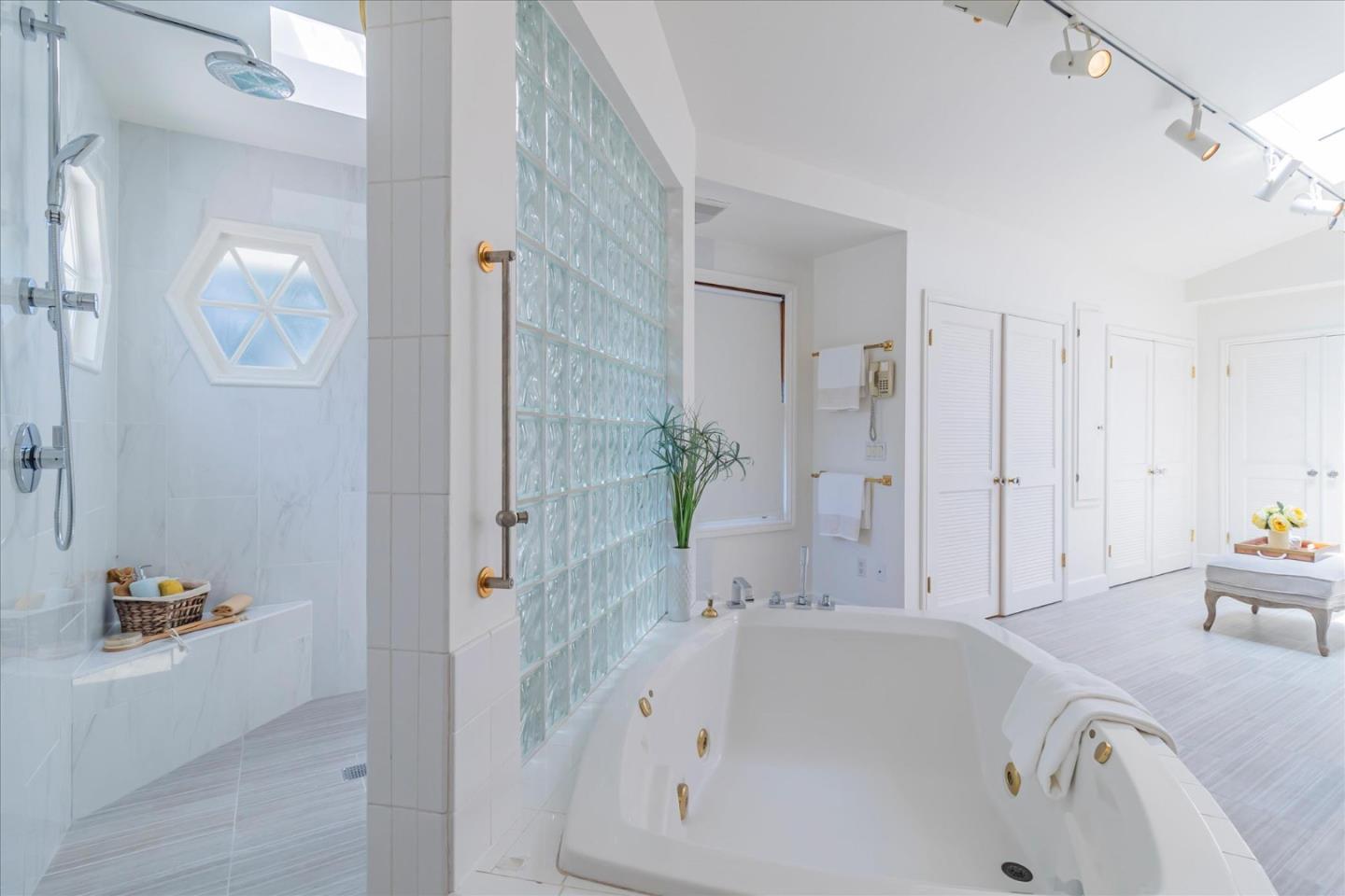 1492 Webster St PALO ALTO, CA 94301