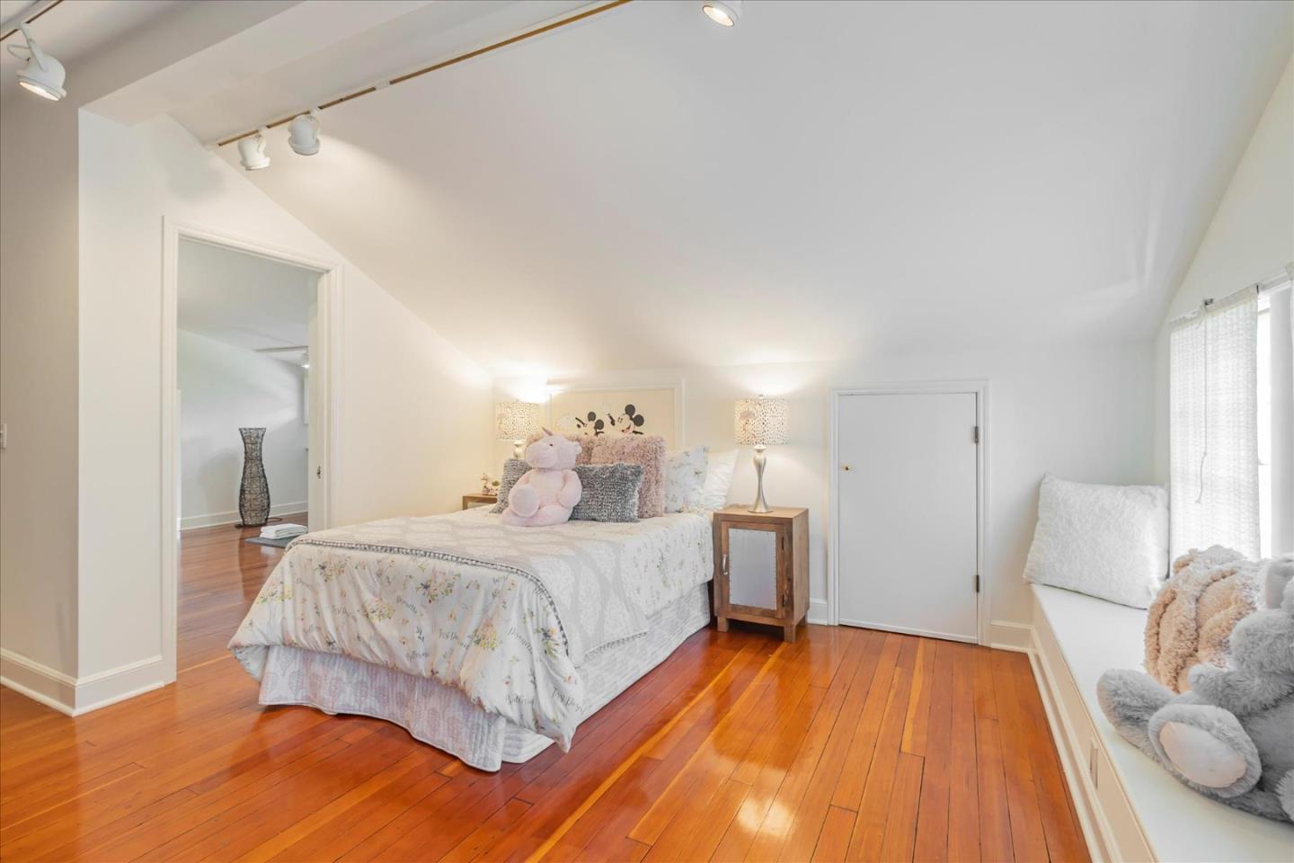 1492 Webster St PALO ALTO, CA 94301