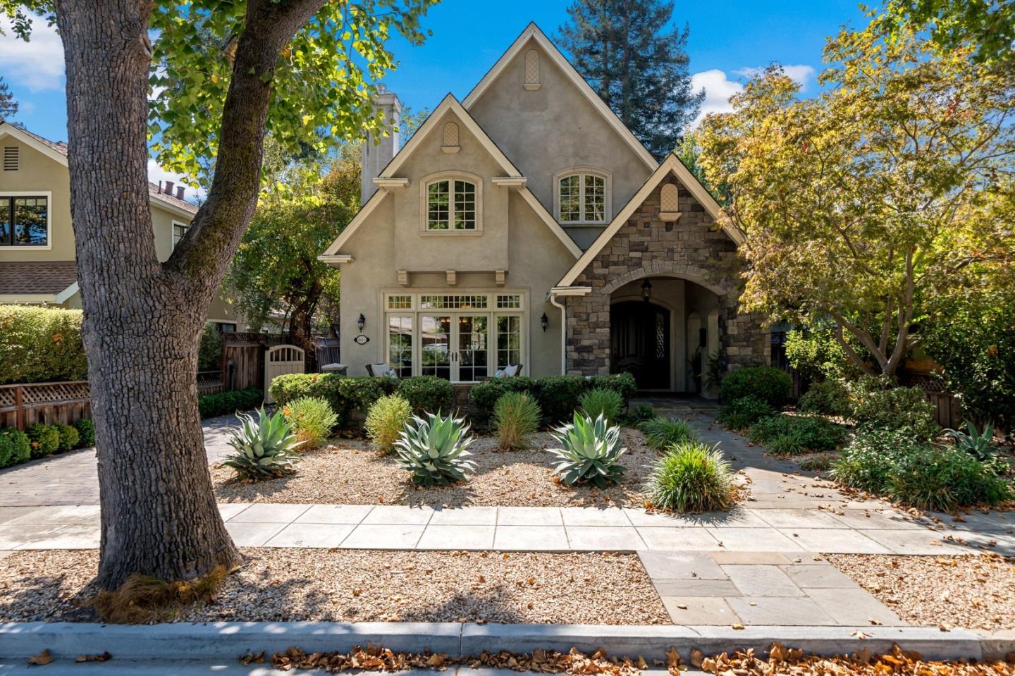 1826 Waverley St PALO ALTO, CA 94301