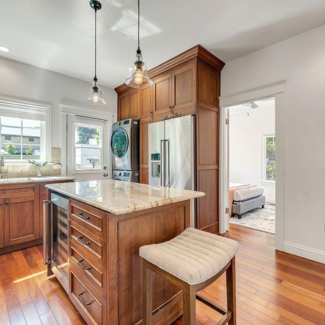 112 Churchill Ave Palo Alto, CA 94301