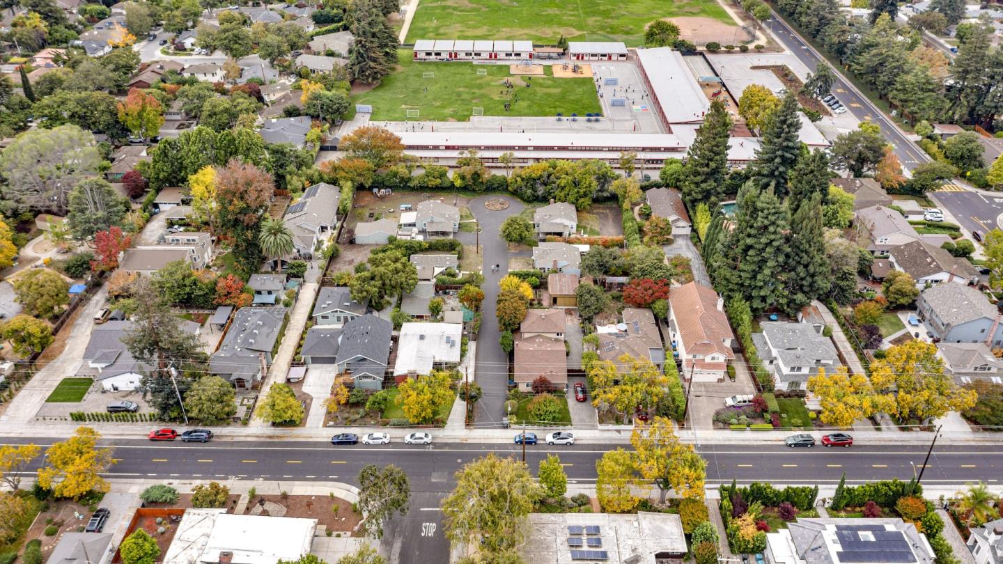 2262 Louis Rd PALO ALTO, CA 94303