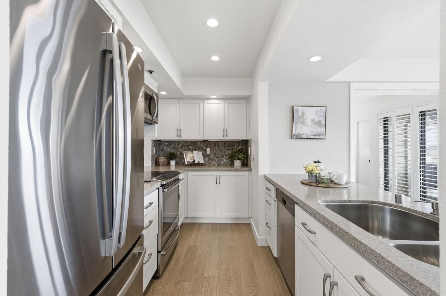 165 Frst Ave #4B PALO ALTO, CA 94301