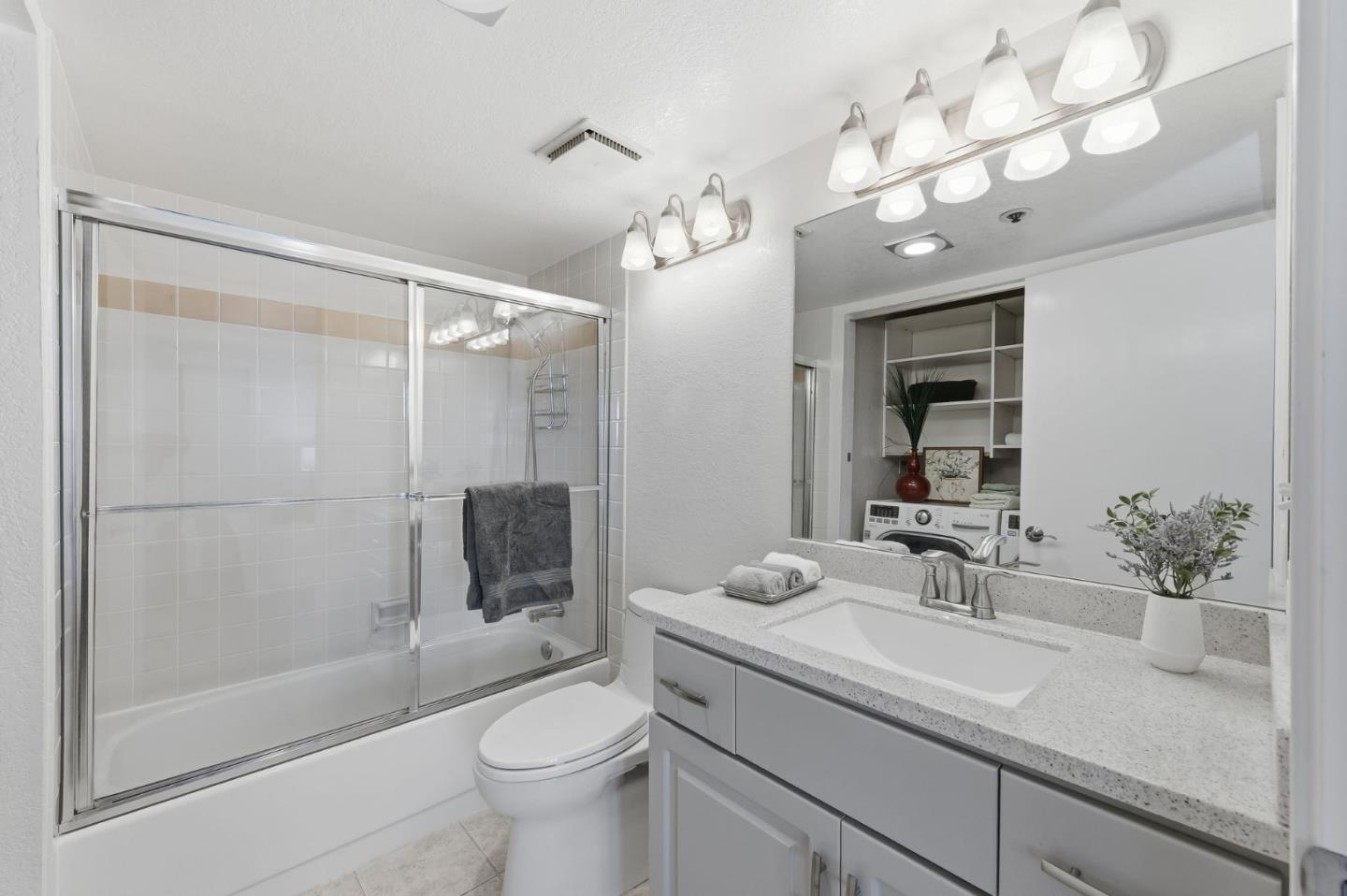 165 Frst Ave #4B PALO ALTO, CA 94301