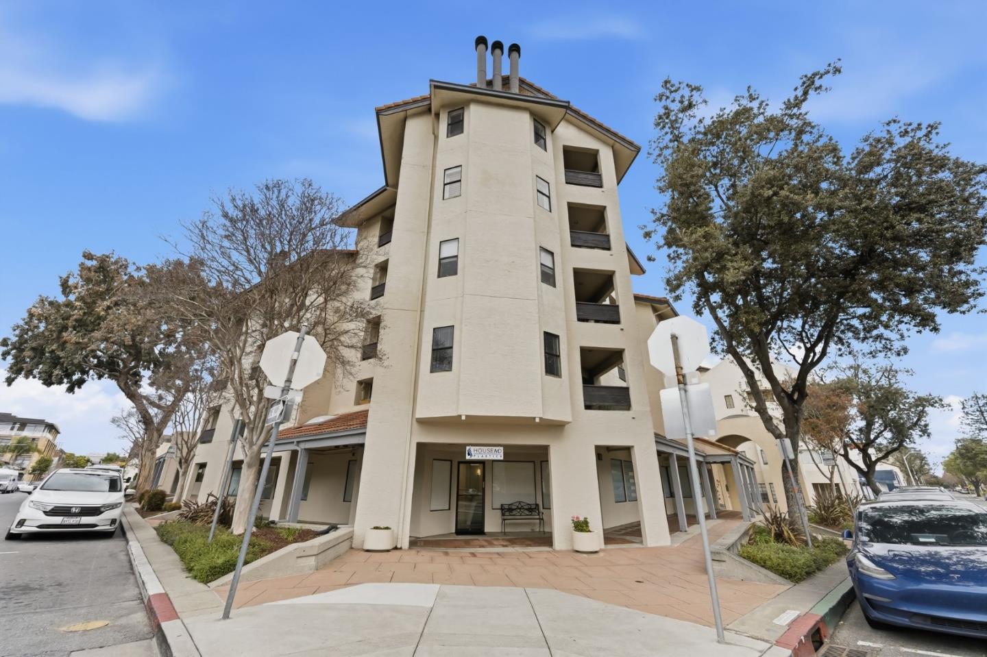 165 Frst Ave #4B PALO ALTO, CA 94301