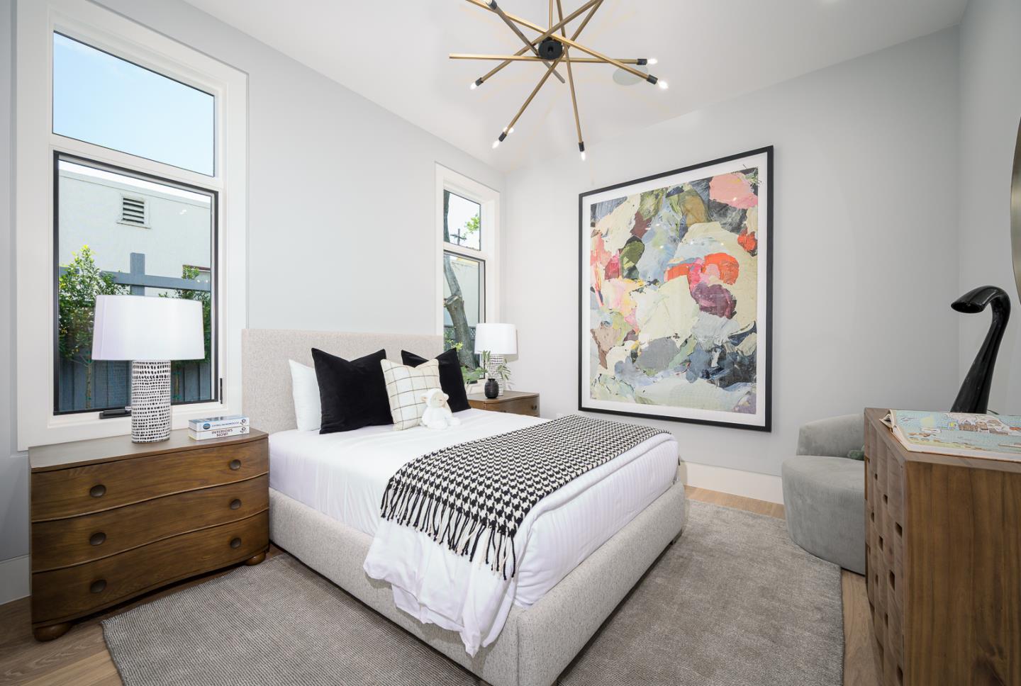 1027 Waverley St PALO ALTO, CA 94301