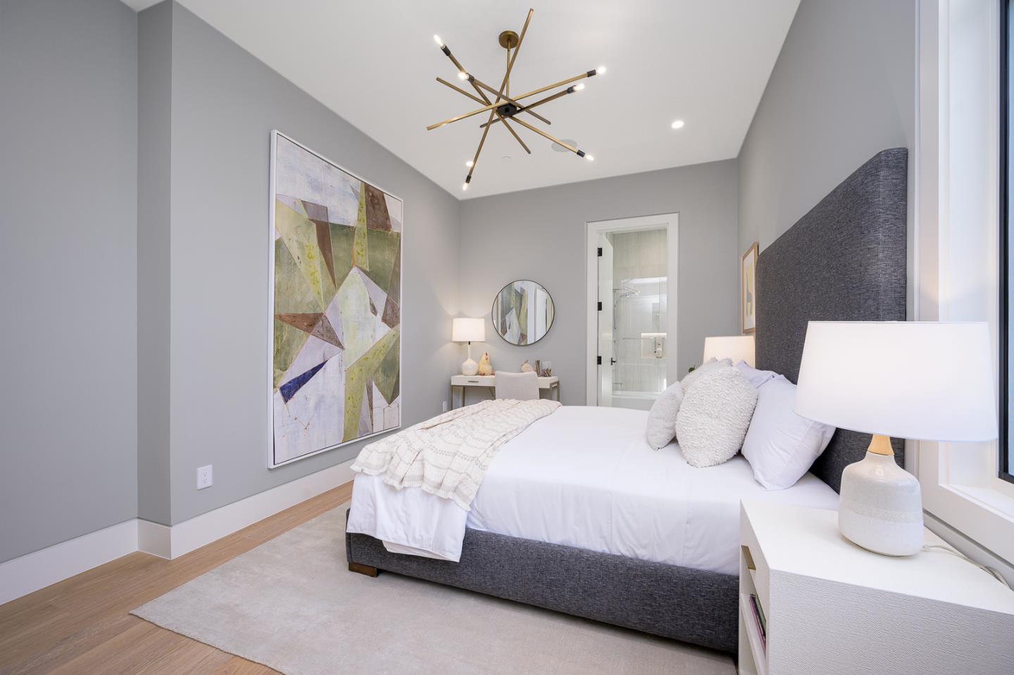 1027 Waverley St PALO ALTO, CA 94301