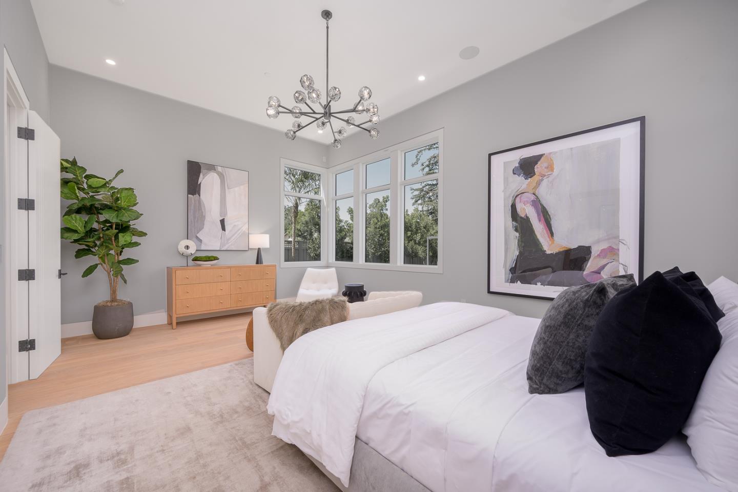 1027 Waverley St PALO ALTO, CA 94301