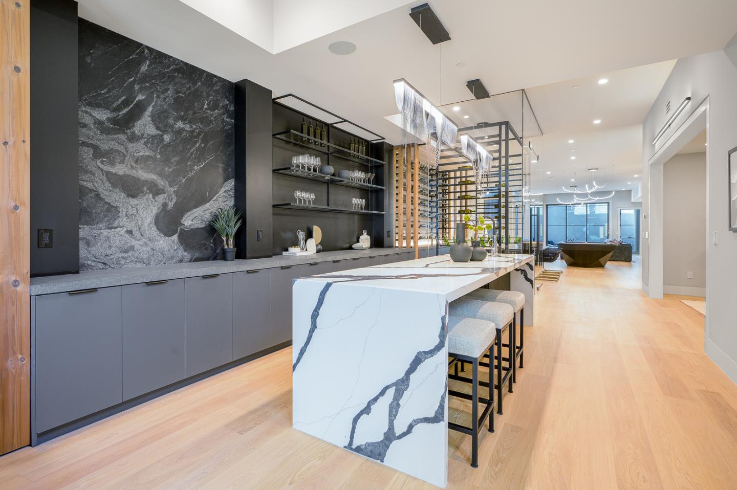 1027 Waverley St PALO ALTO, CA 94301