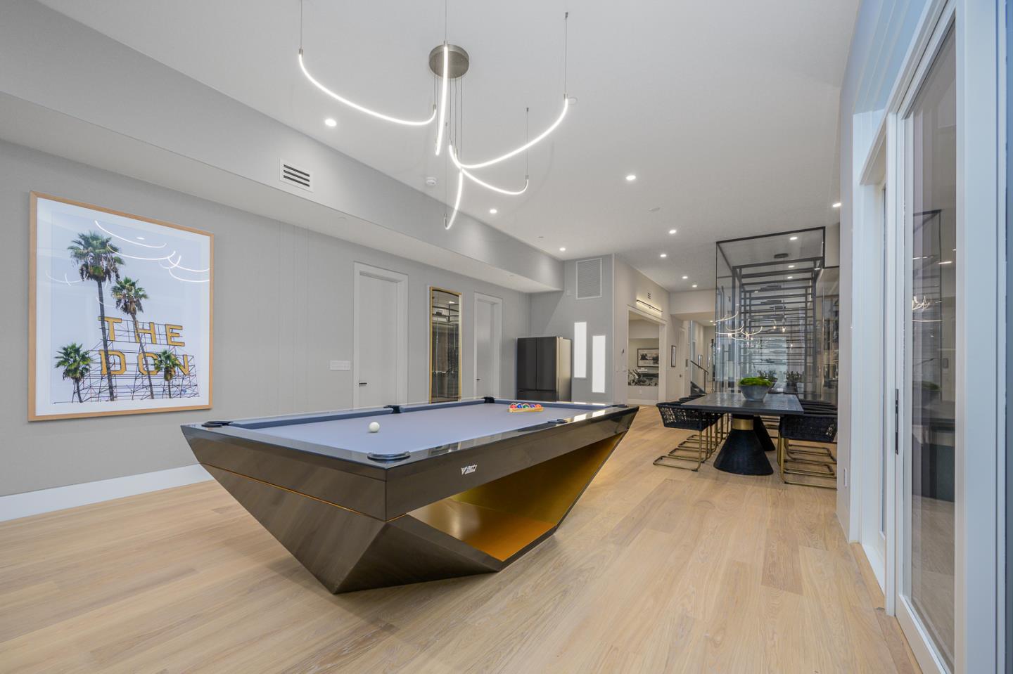 1027 Waverley St PALO ALTO, CA 94301