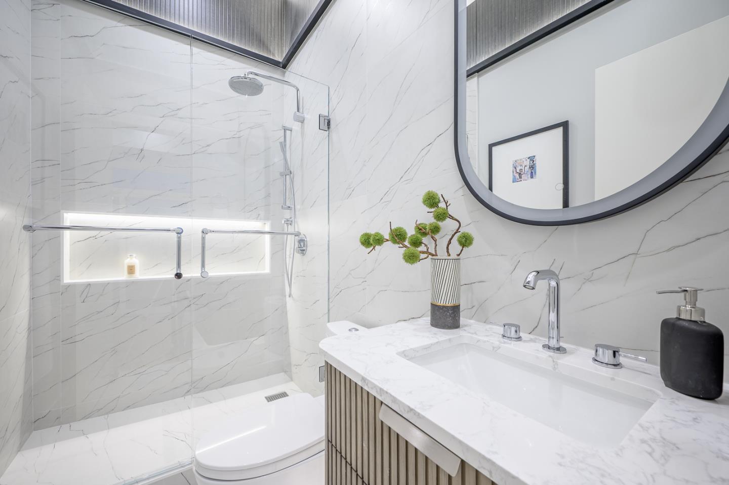 1027 Waverley St PALO ALTO, CA 94301