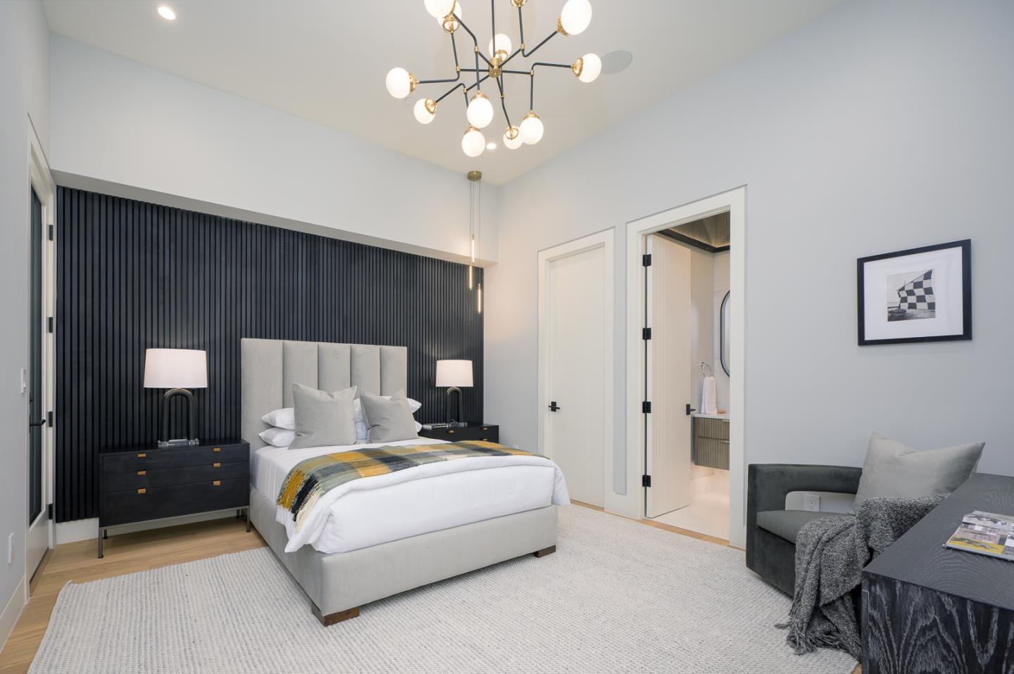 1027 Waverley St PALO ALTO, CA 94301