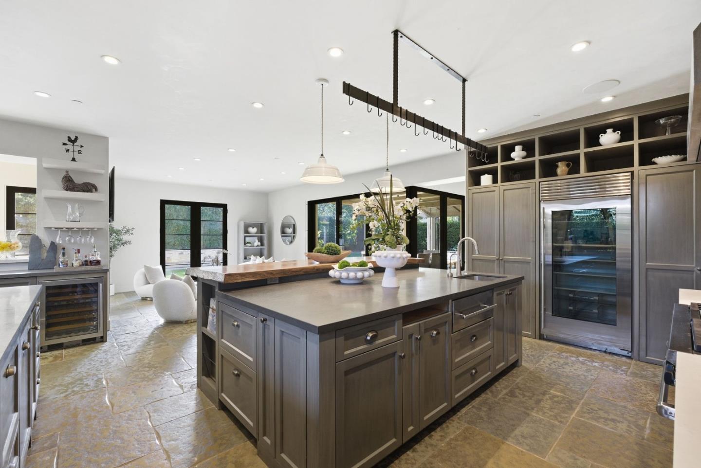 1711 Webster St Palo Alto, CA 94301