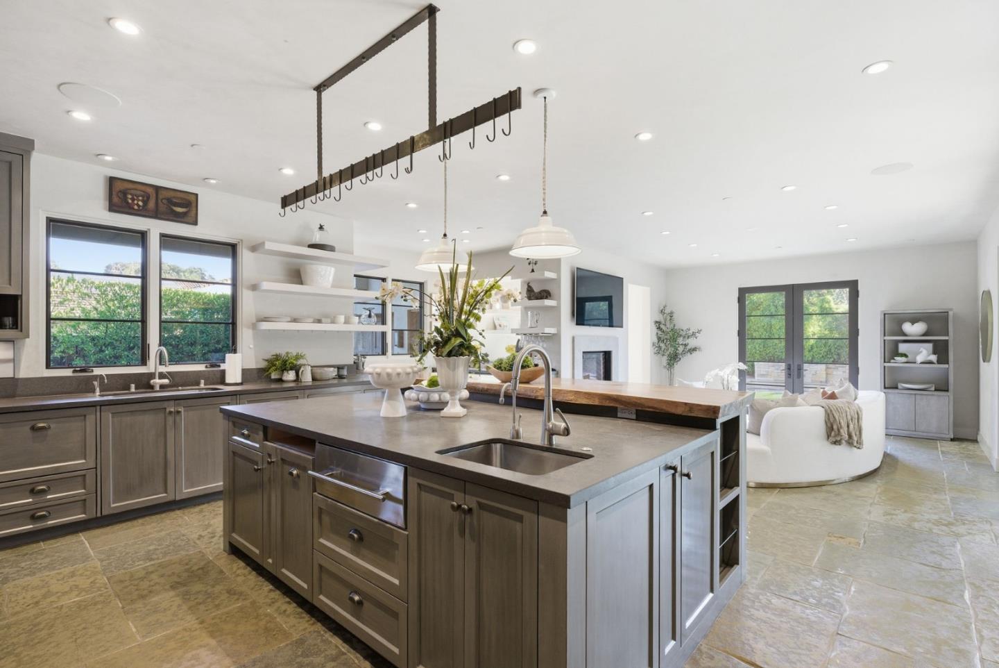 1711 Webster St Palo Alto, CA 94301