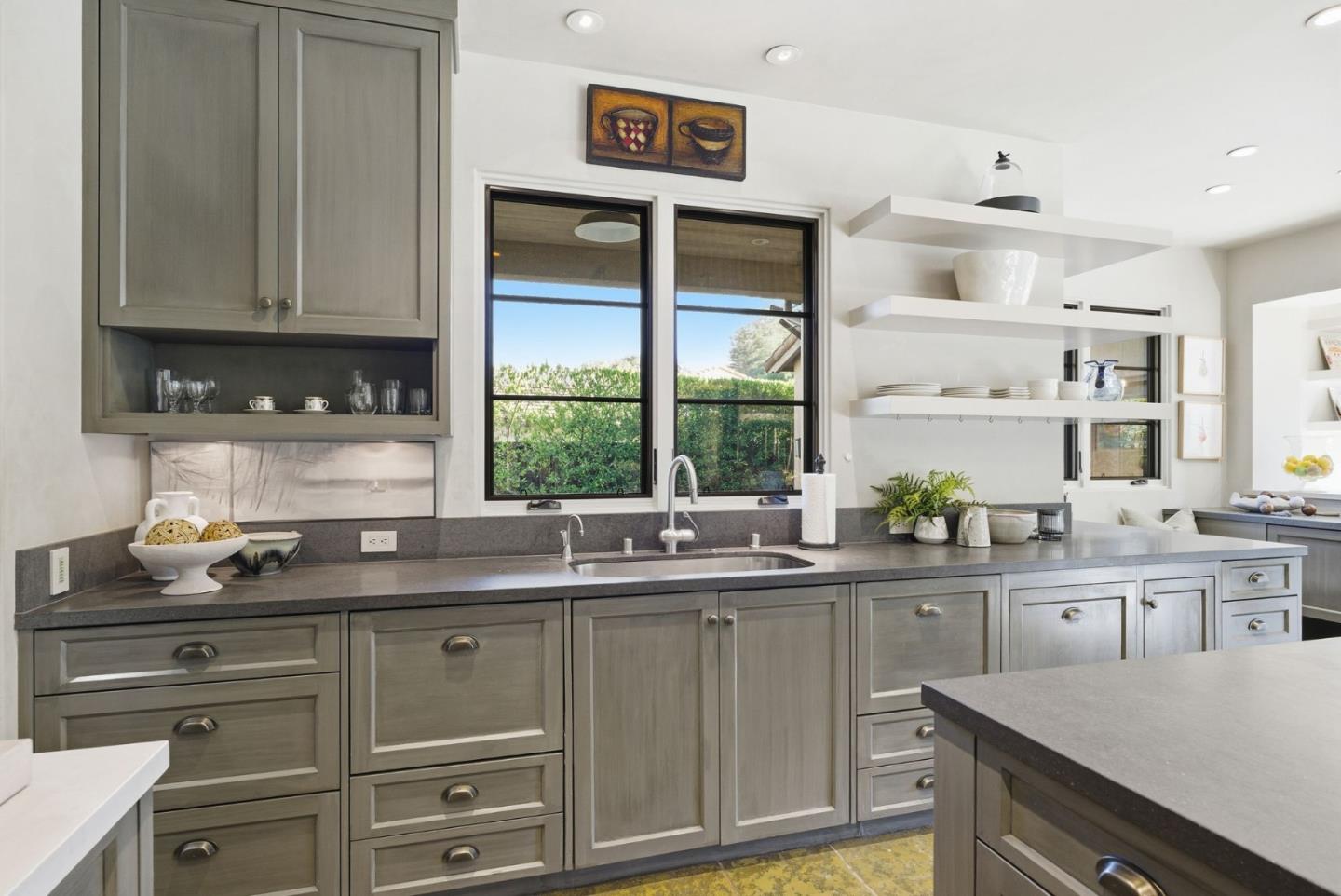 1711 Webster St Palo Alto, CA 94301