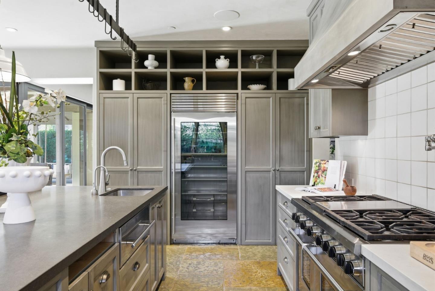 1711 Webster St Palo Alto, CA 94301