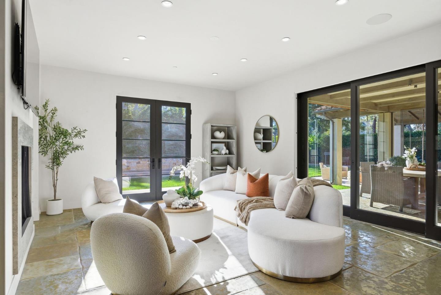 1711 Webster St Palo Alto, CA 94301