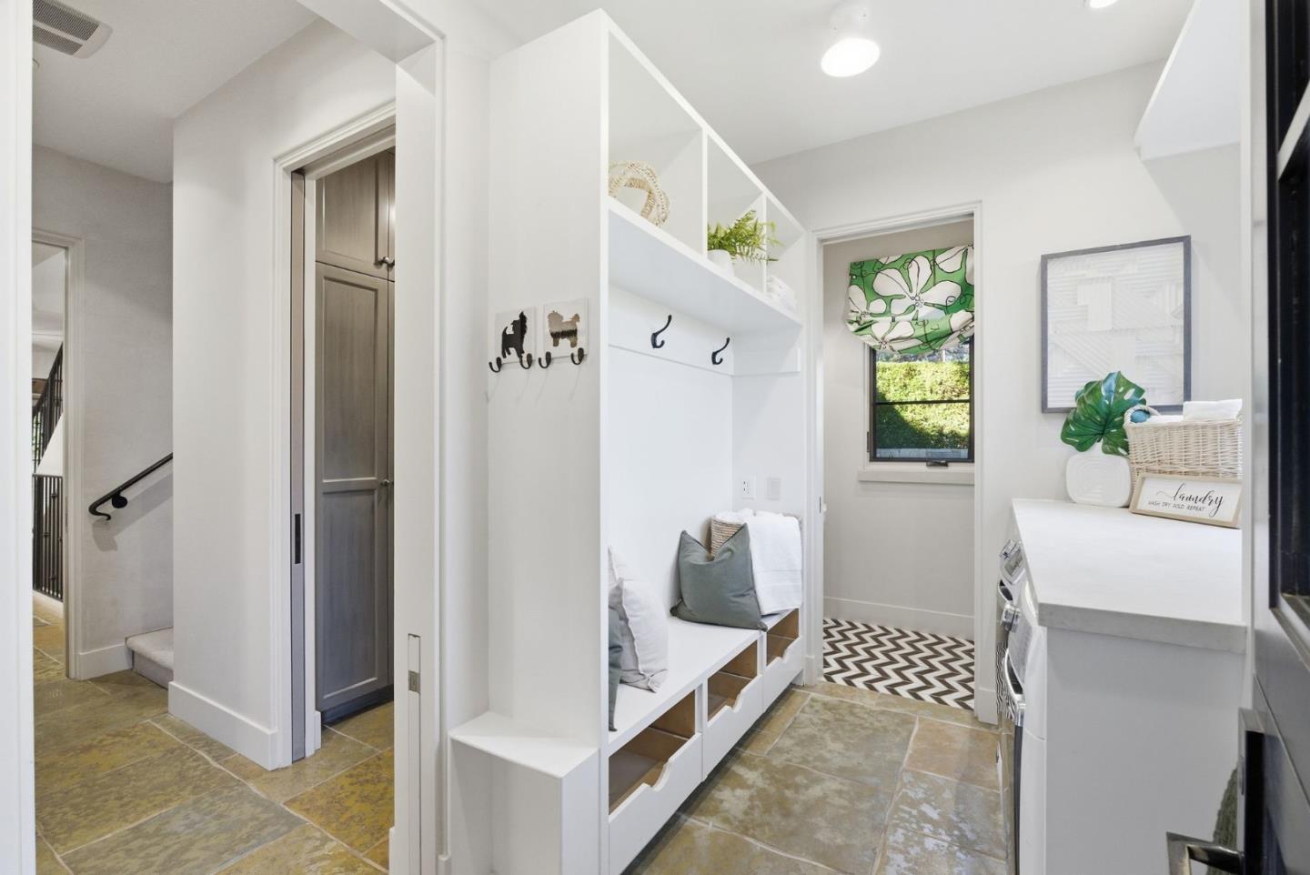 1711 Webster St Palo Alto, CA 94301