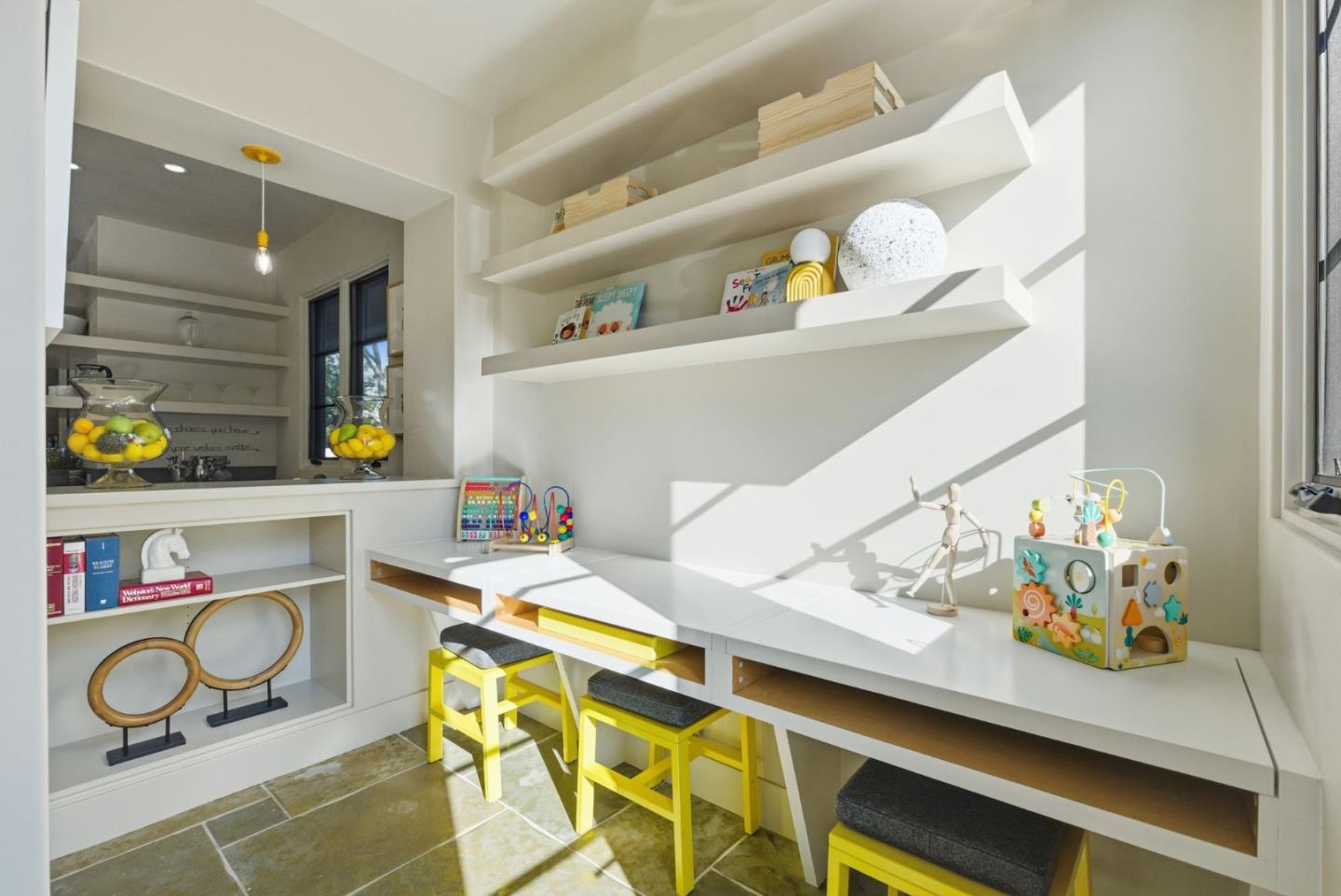 1711 Webster St Palo Alto, CA 94301