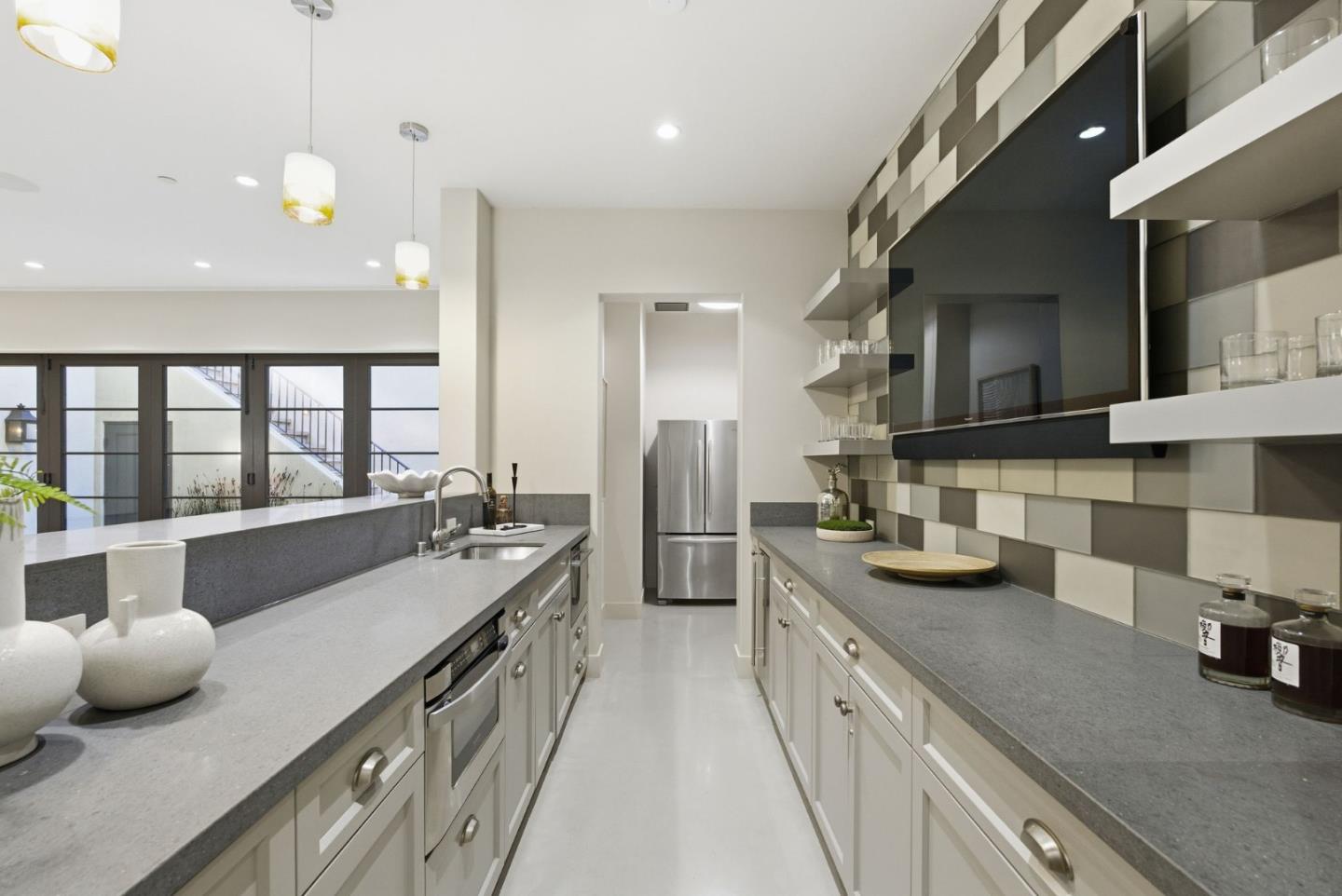 1711 Webster St Palo Alto, CA 94301