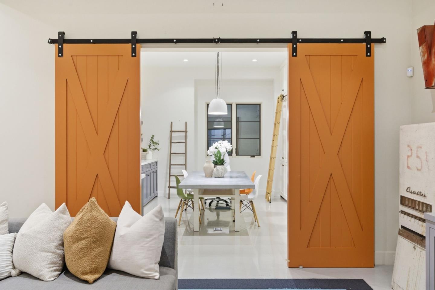 1711 Webster St Palo Alto, CA 94301