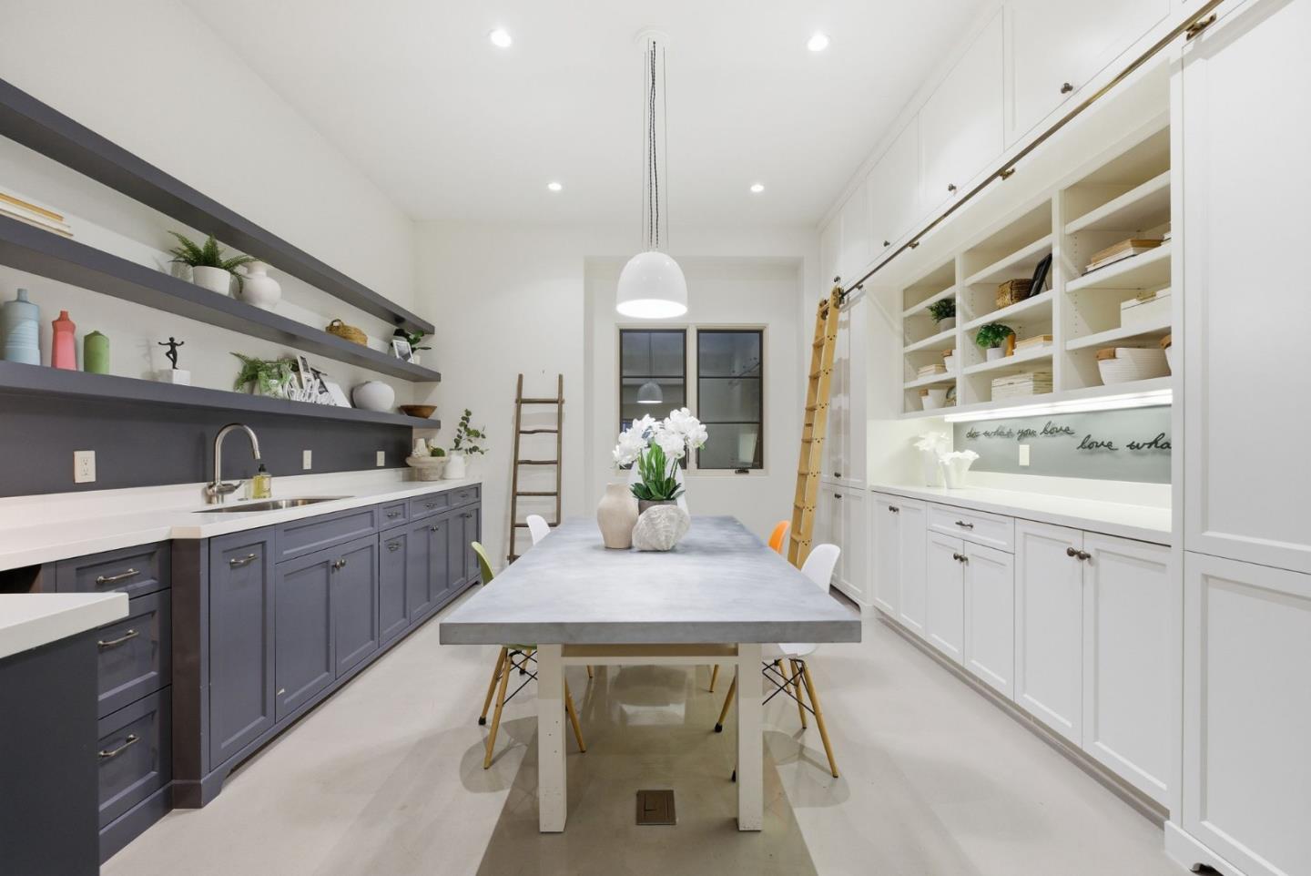 1711 Webster St Palo Alto, CA 94301