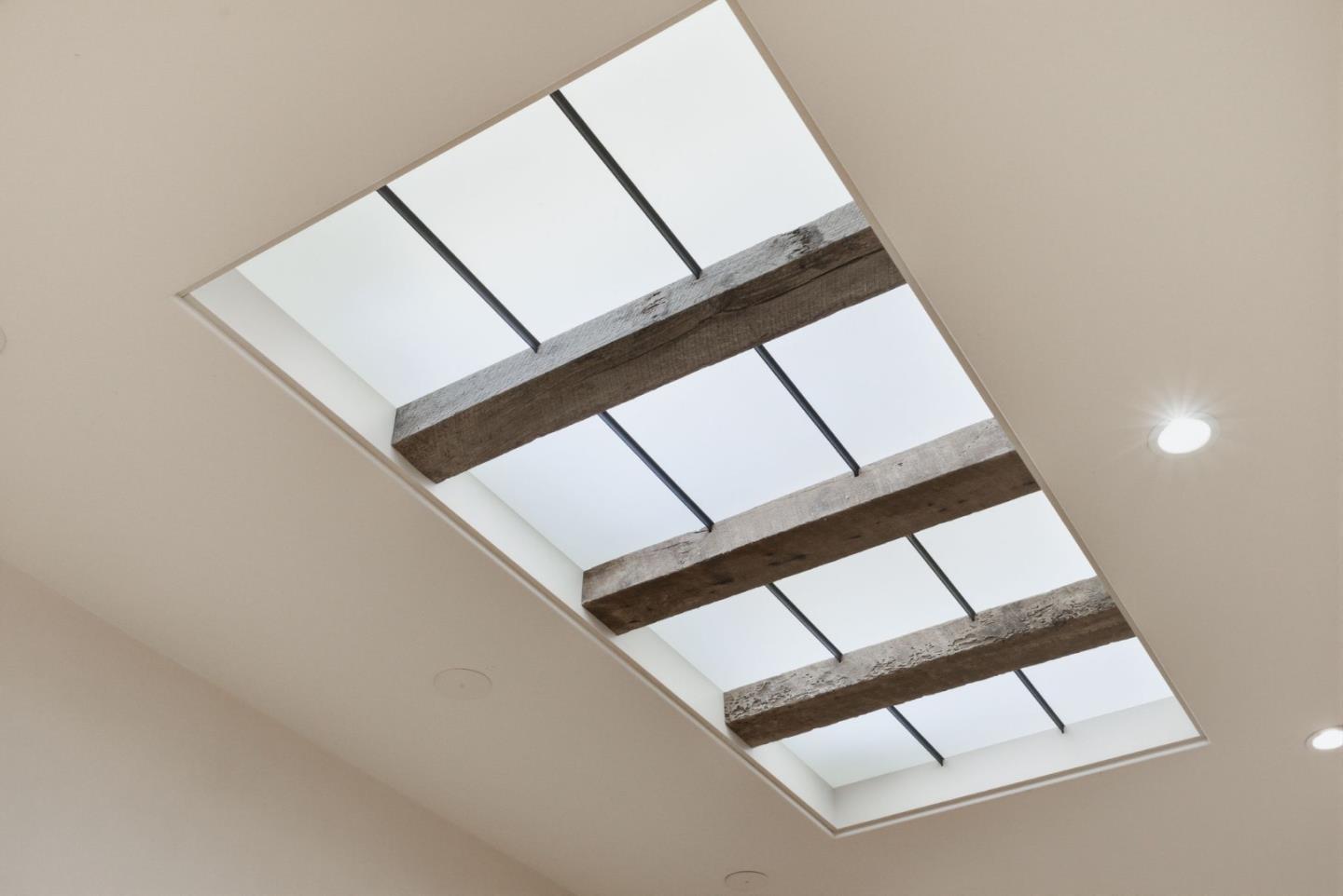 1711 Webster St Palo Alto, CA 94301