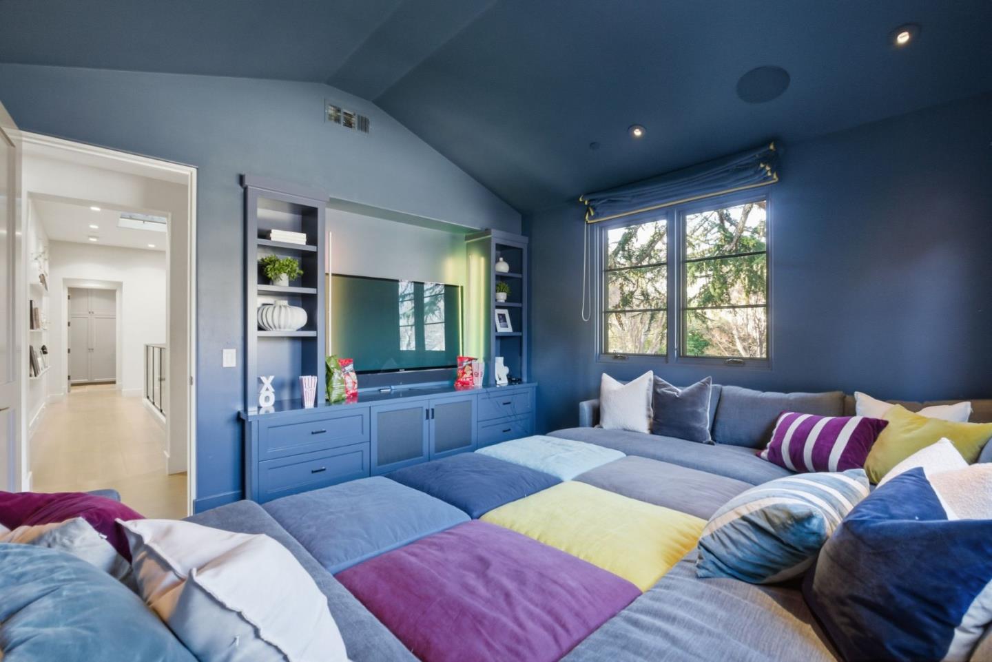 1711 Webster St Palo Alto, CA 94301