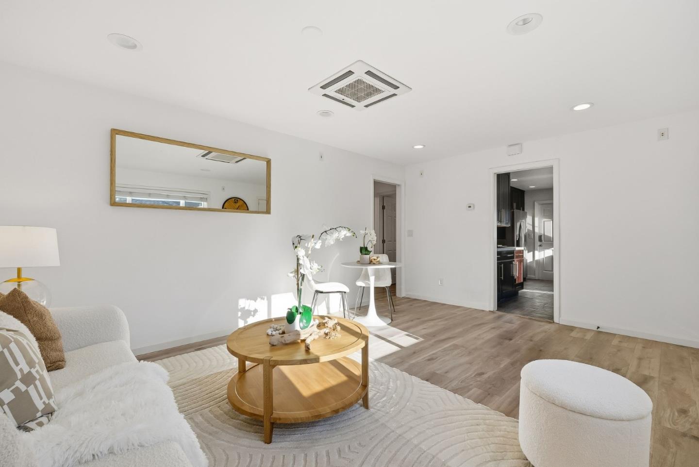 1711 Webster St Palo Alto, CA 94301