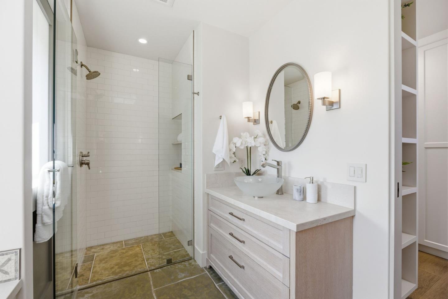 1711 Webster St Palo Alto, CA 94301