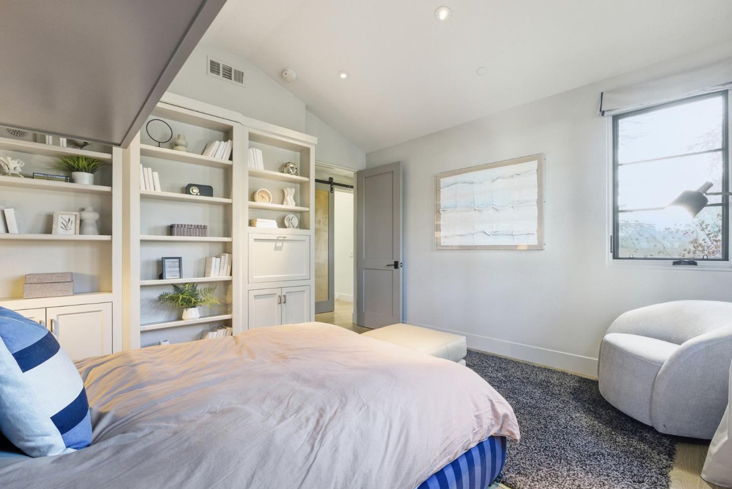 1711 Webster St Palo Alto, CA 94301