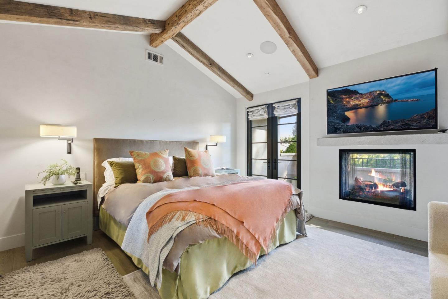 1711 Webster St Palo Alto, CA 94301