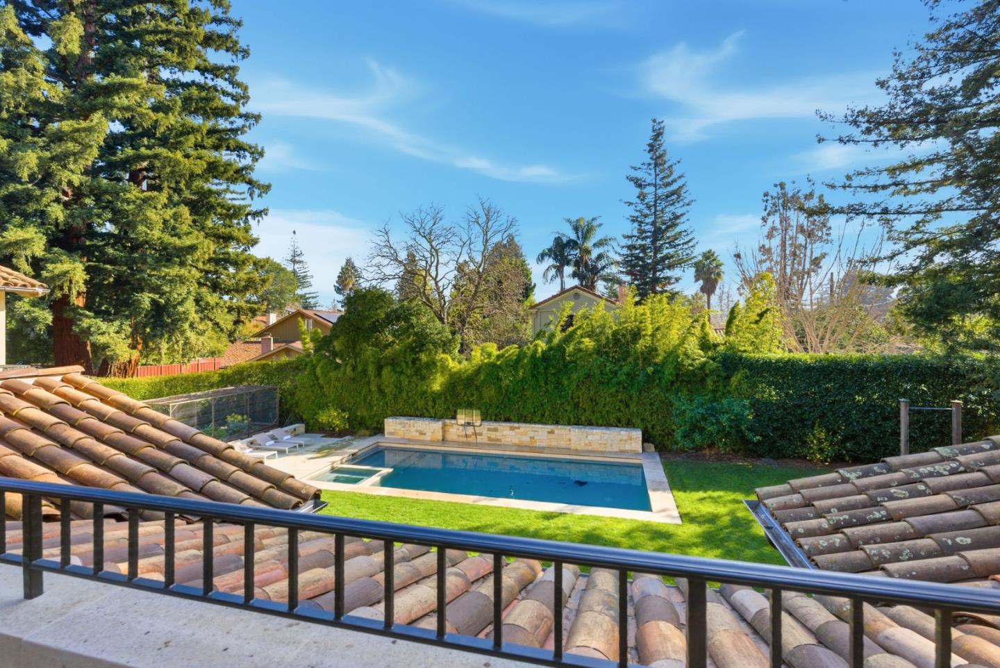 1711 Webster St Palo Alto, CA 94301