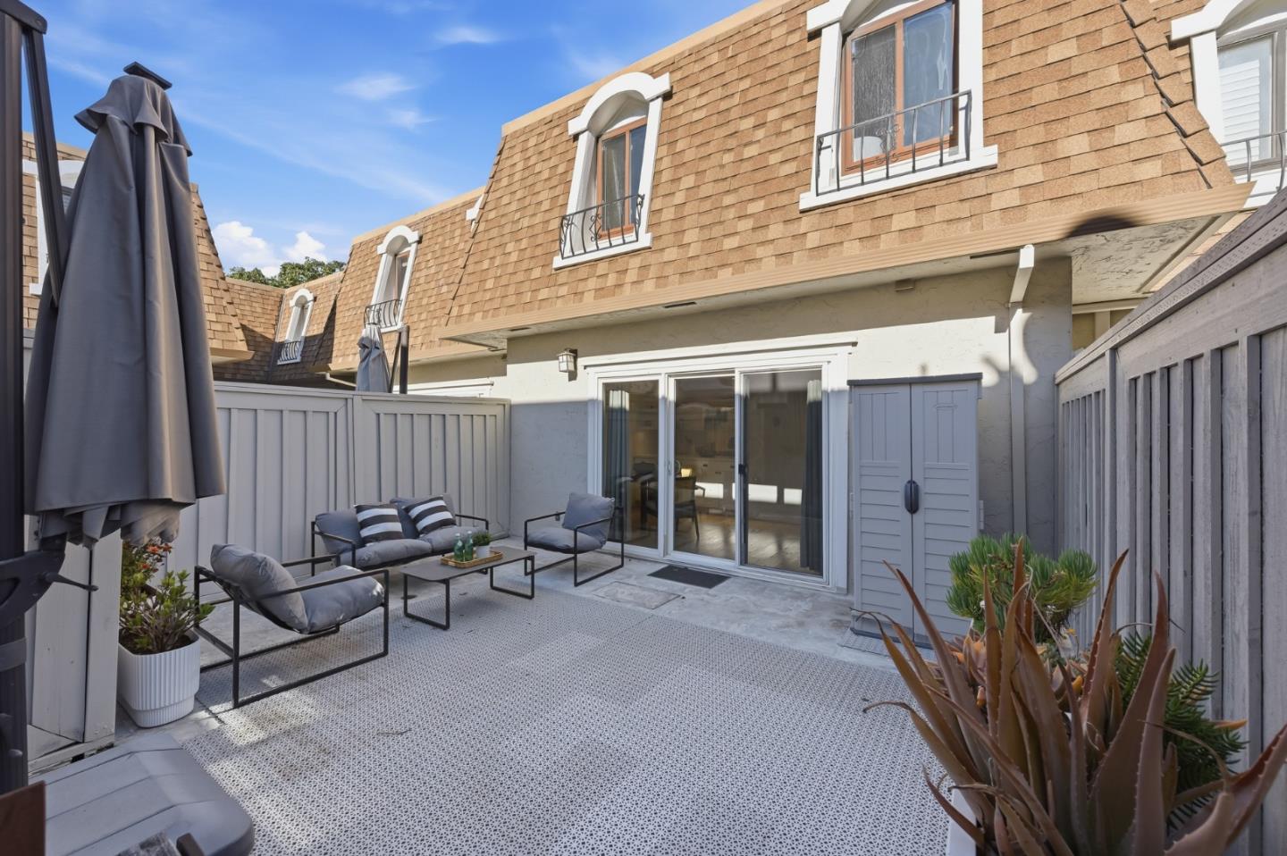 614 Frst Ave Palo Alto, CA 94301